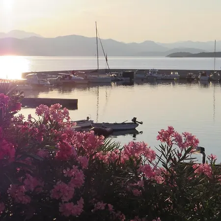 Frano Appartamento Drače